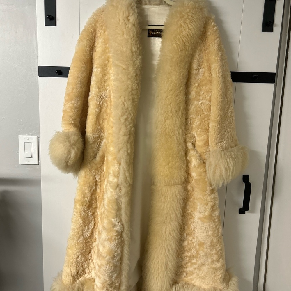 Vintages Fur Coat, Cream, 32” length